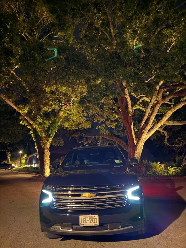 Black luxury vehicle for Abreo hourly chauffeur service